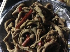 -梁老三麻辣鸡头总店