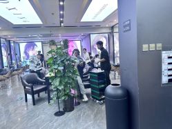 -藤野造型烫染·漂发