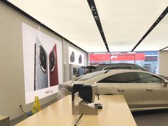 -华为智能生活馆(上海金桥国际商业广场)