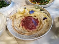 三年酵香火腿配大理手撕乳扇-泓0871臻选云南菜·味庄