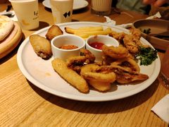 -菲滋意式餐厅(银泰百货金华江南店)