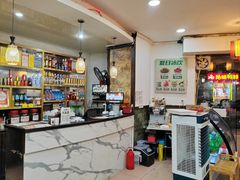 -烧哥美蛙肥肠鱼火锅·十五年社区店