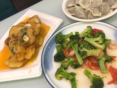 -镜泊湖酒家(兴华街金鼎店)
