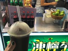 -六合夜市