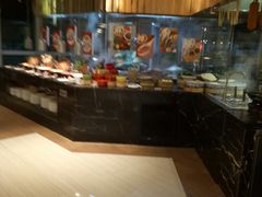 自助取餐区-月色西餐厅·海鲜刺身·烧烤(科学城保利郡雅酒店)