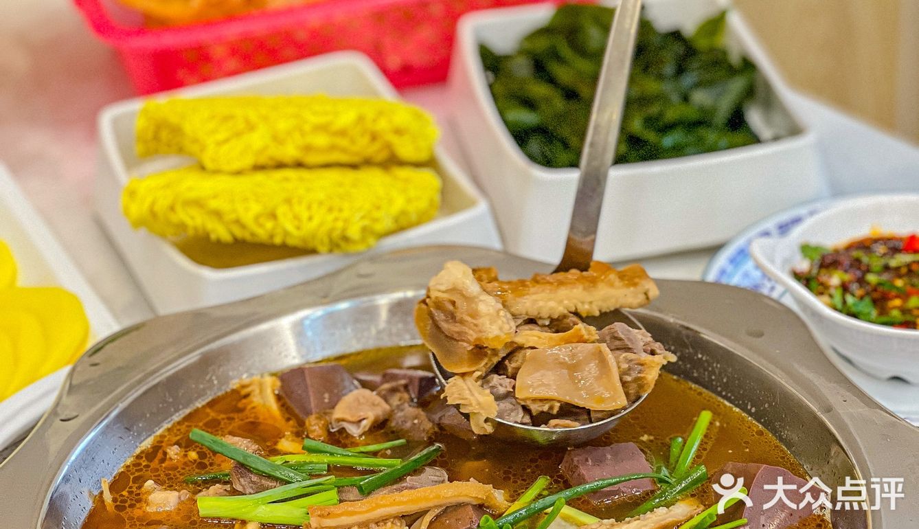 桂林人均30➕的牛八宝火锅我愿N刷！[调皮]