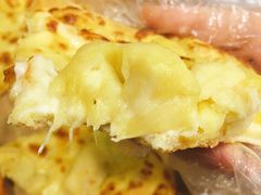 果肉榴莲比萨-达美乐比萨(双安店)