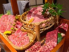 -山川小町·极番烧肉(新地假日广场店)