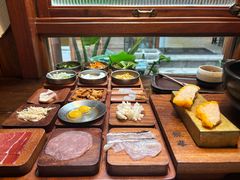 -银米·云南传统过桥米线(双廊黑金冠店)