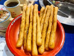 -马路边边串串香(苗栗路店)
