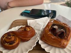 -VERIE BAKEHOUSE