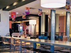 大堂-麦当劳(新世纪环球中心店)