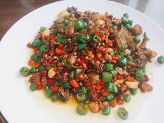 -有红鸡毛店·川菜(建设路店)