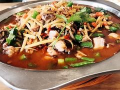 -兔行天下-鸿鹤鲜锅兔(中海国际店)