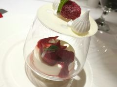 鲜草莓酸奶冻-王品牛排(郑州大卫城店)