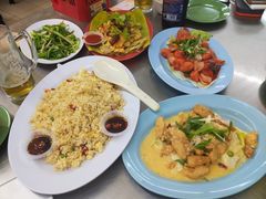 -明记烧鱼美味店