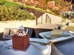 -UNI UNI(环亚凯瑟琳店)