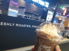 巧克力瑞纳冰-瑞幸咖啡(凤凰海负一楼美食街店)