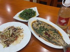 -漁耕小厨农家院(武当山店)