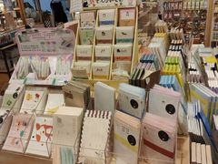 -猫的天空之城概念书店(印象城购物中心店)
