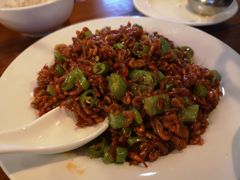 -临江餐馆二楼美食部落