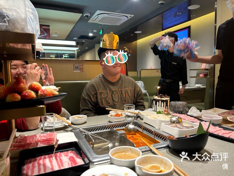 「海底捞火锅(漳州天虹店)」#小哥哥好热-大众点评