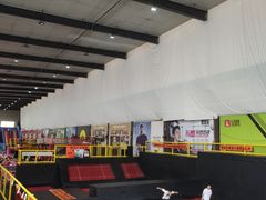 -反弹空间蹦床主题乐园