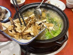 -菌之家·专业纯野生菌火锅·特色炒菌