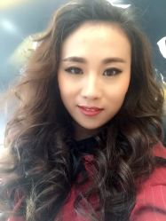 -巴黎新娘婚纱摄影