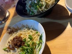 素椒杂酱面-明红蹄花(糍粑店街店)