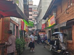 -正宗杨记普洱酸醋米线(总店)