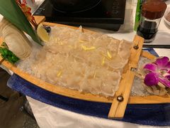 -鲜入围煮花胶鸡海鲜火锅