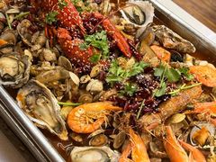 -老东镇啤酒屋海鲜加工·蒸汽海鲜·海鲜烧烤(台东店)