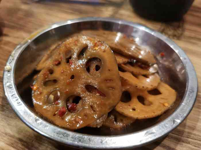 丽丽水煮(新溪桥路总店)-"洪都年货街开街送了点代金券,到处逛吃. .