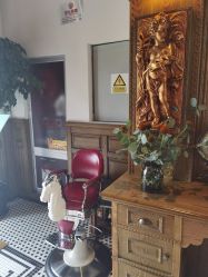 -TWOFACE 双面理发馆