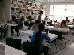 -钟书阁(松江泰晤士小镇店)