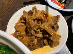 -爆炸头阿姨小四川正宗川味小吃(无任何分店)