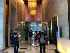 一楼电梯-上海龙之梦万丽酒店