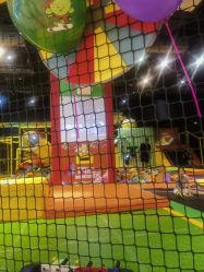 -蹦蹦跳跳(新奥购物中心店)