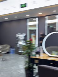 -藤野造型烫染·漂发