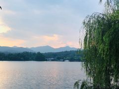 -苏堤停车场