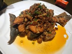 三文鱼骨-79号渔船海鲜饭店(华强北店)