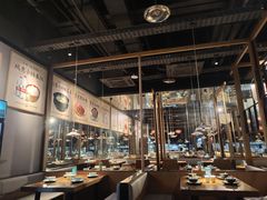 大堂-九锅一堂酸菜鱼(新南凯德直营店)