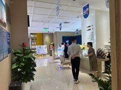 -柏乐口腔医院·舒适化无痛种植牙中心(东盟商务区院)