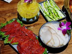 -隐樂門·活牛蛙火锅酒馆