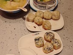 -小杨生煎(黄河路美食休闲街店)