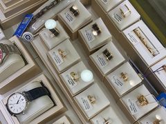 -海星奢选二手奢侈品手表包包鉴定回收寄卖(墨玉南路店)