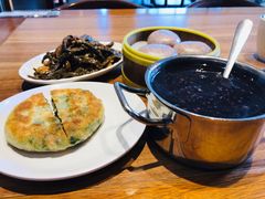 -圣河湾虾饺美食(站前店)