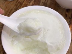 驰名双皮奶-沙湾姜埋奶(兴新包店)