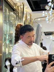 -LAQUEEN 时尚健康假发